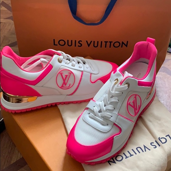 Never worn Louis Vuitton 2019 sneakers in size 8.5 - Picture 1 of 5